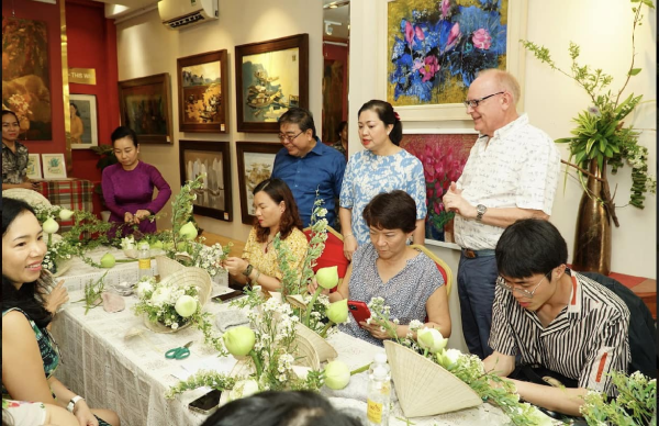 KHÓA HỌC CẮM HOA