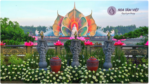 Hoa Tâm Việt Đồng Hành Phụng Sự Đại Lễ Vesak 2025