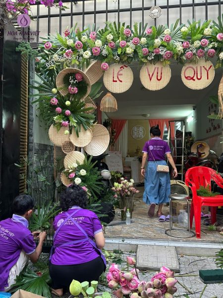 Hoa Sen Thanh Khiết trong Ngày Cưới