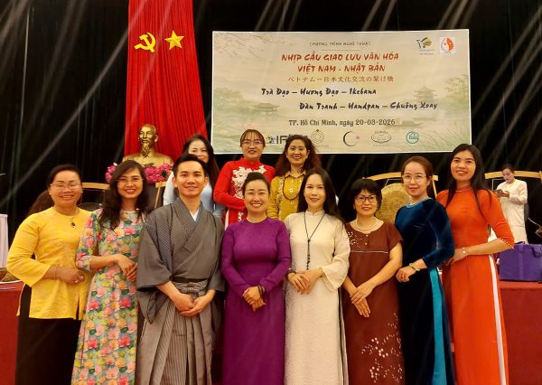 Hướng dẫn cắm hoa nghệ thuật Ikebana Nhịp Cầu Giao Lưu Văn Hóa Việt Nam Nhật Bản