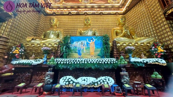 hướng dẫn cắm hoa cúc trắng theo mẫu hoa văn truyền thống