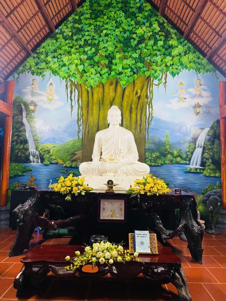 Cắm Hoa Cúng Dường Lễ Khánh Thành Chùa Viên Tuệ